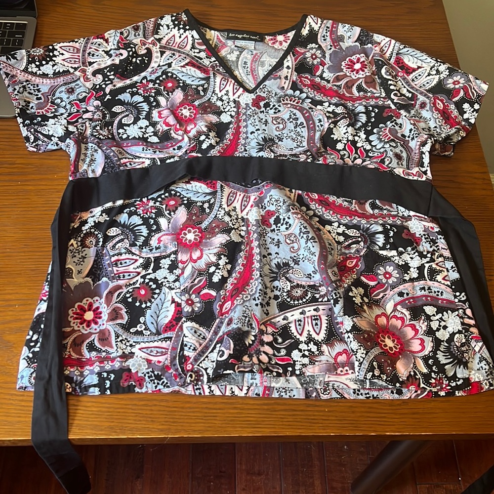 Extra large scrub top